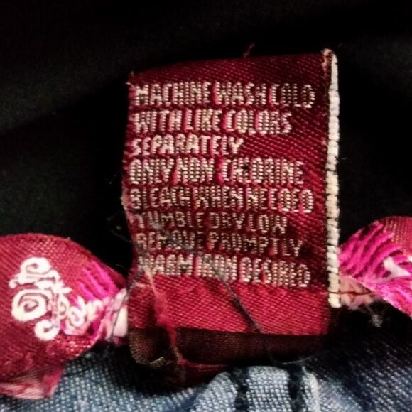 New without tags. "Karent" woman's maternity shorts - Picture 6 of 6
